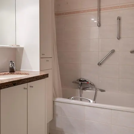 Rubensplein - 100m To The Sea