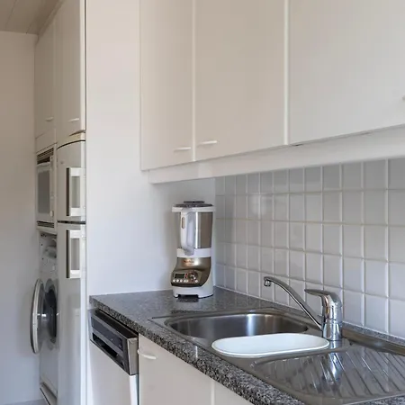 Rubensplein - 100m To The Sea *